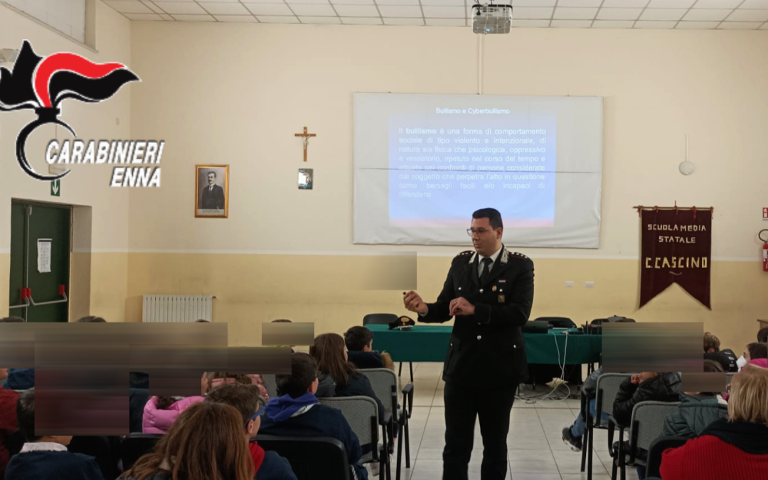 Carabinieri, lezione di legalità all’Istituto Falcone di Piazza Armerina