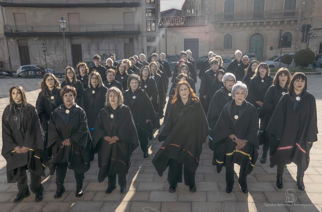 Sabato in Duomo concerto d’apertura dei riti pasquali con il corpo bandistico e il coro Passio Hennensis