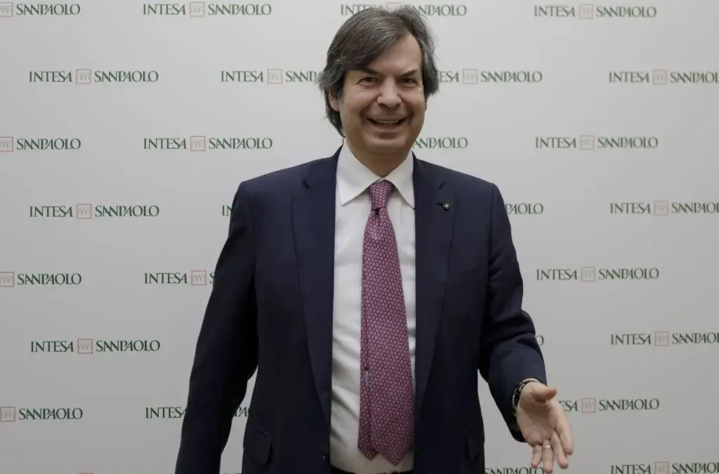 Intesa Sanpaolo, accordo con Coima per valorizzare immobili del gruppo