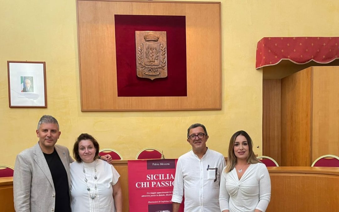 Presentato a Villarosa “Sicilia chi passioni”, il nuovo libro del poeta di origini villarosane Fabio Messina