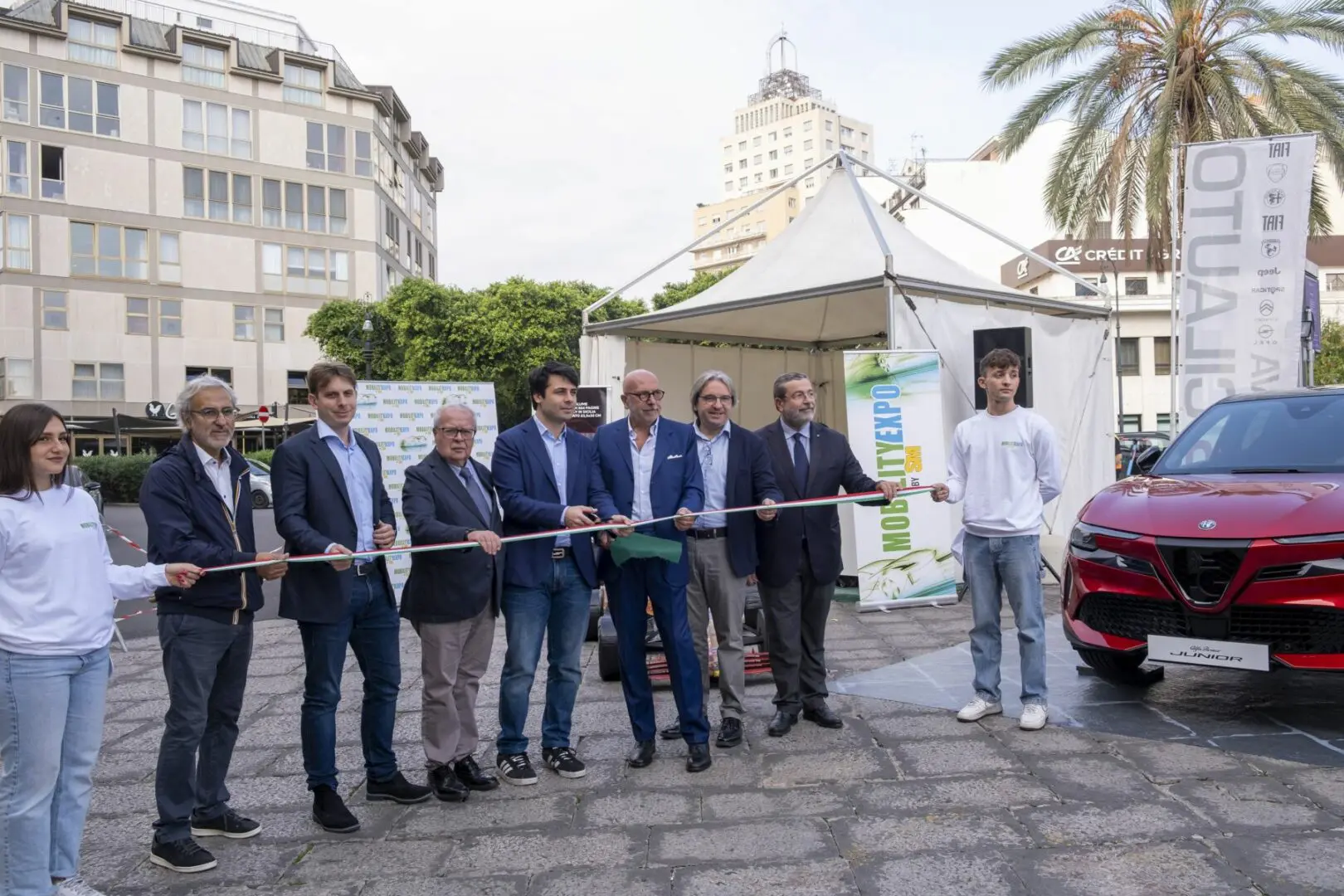 Al via “Mobility Expo” a Palermo, le auto dei sogni in mostra a Piazza Verdi Al via “Mobility Expo” a Palermo, le auto dei sogni in mostra a Piazza Verdi