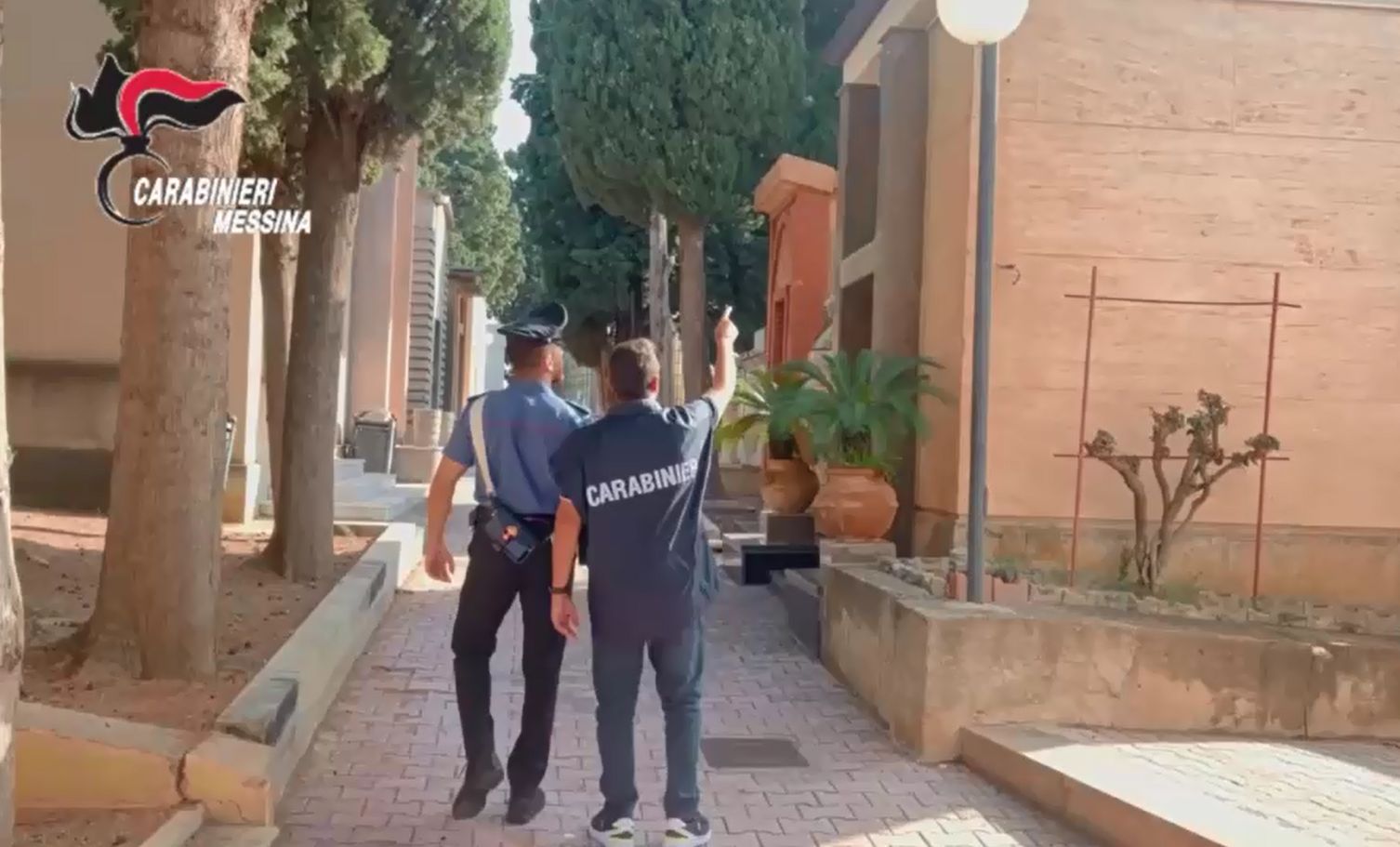Sgominata la banda dei furti di rame nei cimiteri, 4 misure cautelari Sgominata la banda dei furti di rame nei cimiteri, 4 misure cautelari