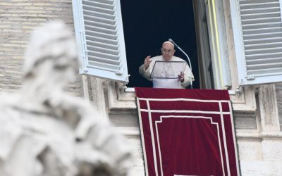 Papa “La guerra è sempre una sconfitta ed è ignobile”