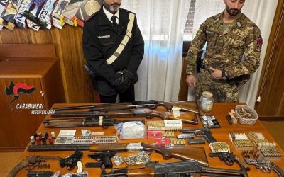 Maxi sequestro di armi e droga nel Reggino, denunciate 6 sorelle