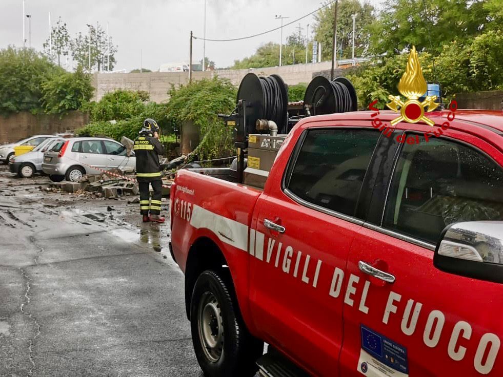 Danni e disagi per il maltempo tra Catania e Siracusa, evacuate abitazioni e soccorsi automobilisti Danni e disagi per il maltempo tra Catania e Siracusa, evacuate abitazioni e soccorsi automobilisti