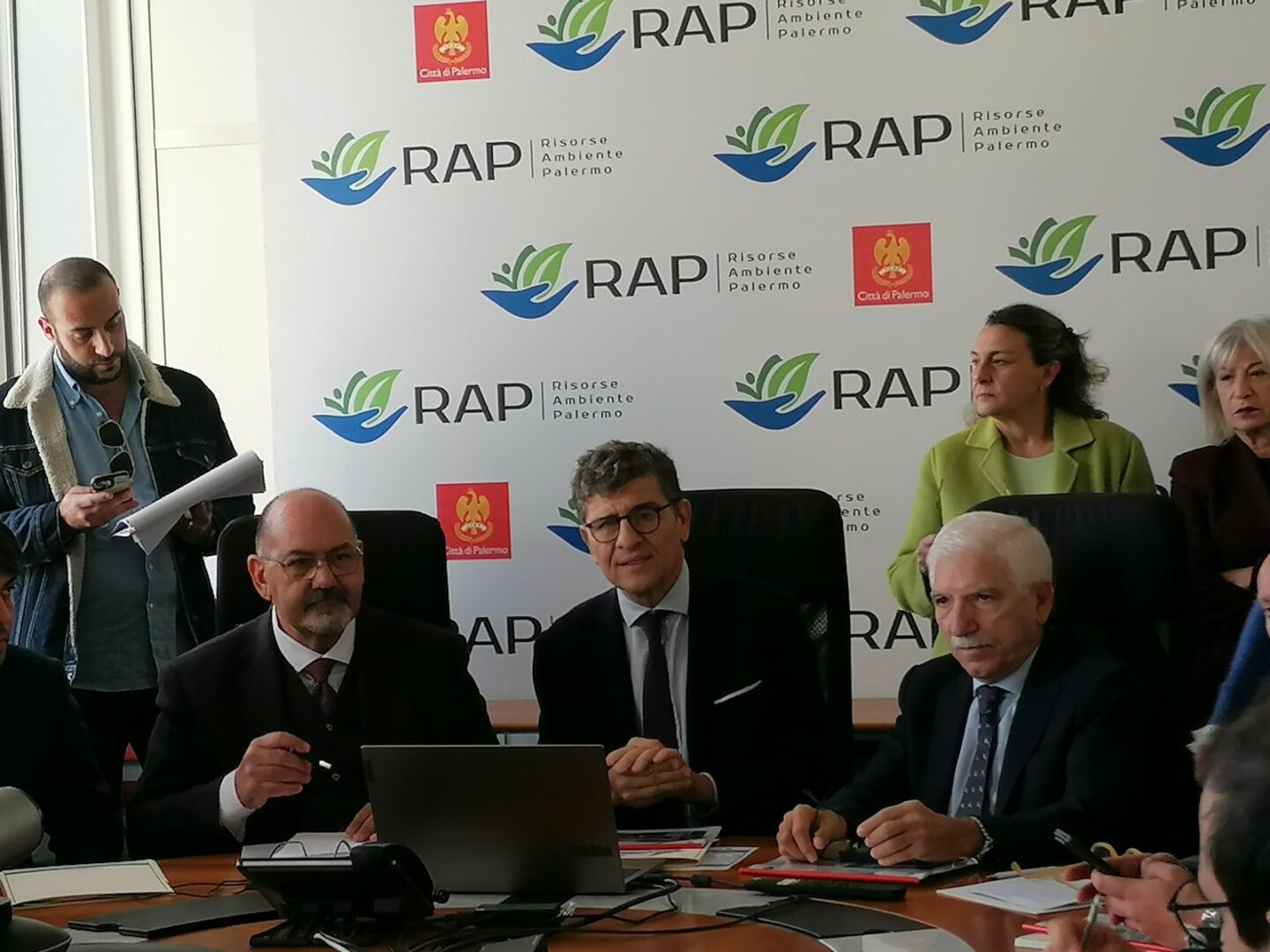 Raccolta differenziata a Palermo, obiettivo 200 mila cittadini entro aprile Raccolta differenziata a Palermo, obiettivo 200 mila cittadini entro aprile