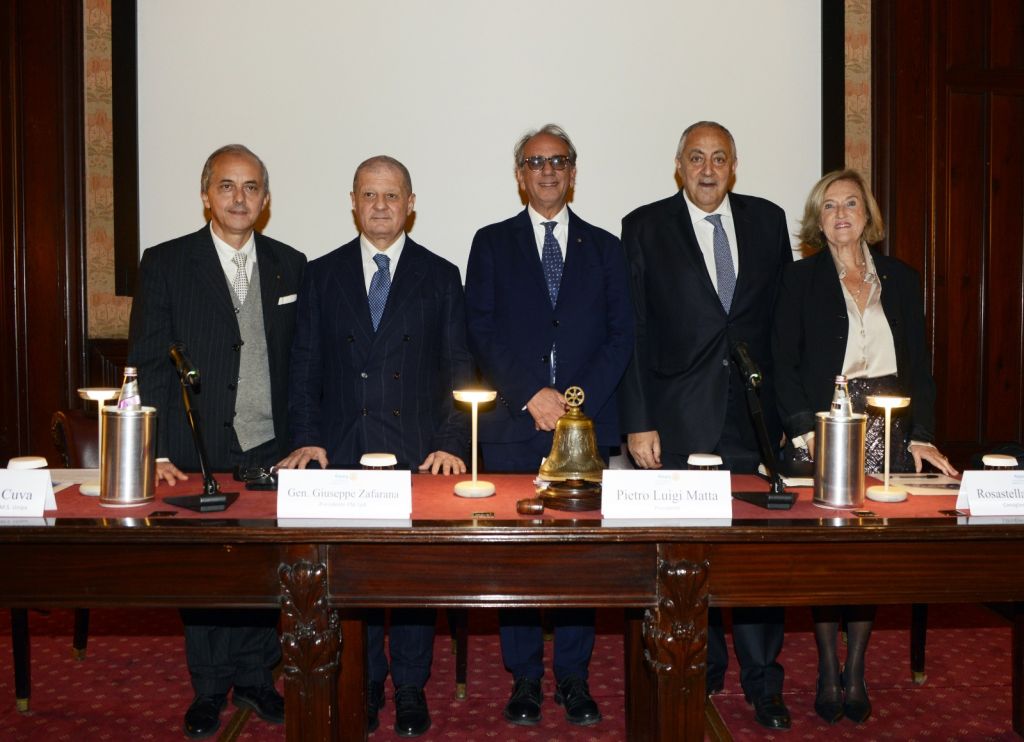 Zafarana al Rotary Club Palermo “Transizione emergetica sfida epocale” Zafarana al Rotary Club Palermo “Transizione emergetica sfida epocale”