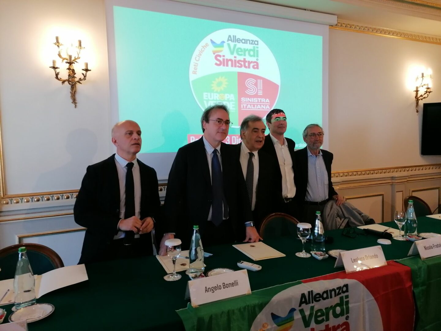 Bonelli e Fratoianni “Costruiamo un cambiamento a partire dalla Sicilia” Bonelli e Fratoianni “Costruiamo un cambiamento a partire dalla Sicilia”