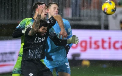 Nella bufera del “Penzo” Venezia e Como pareggiano 2-2