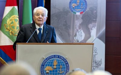 Mattarella “Dalle forze armate grande contributo al Paese”