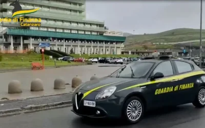 Ispezioni pilotate e truffa, arrestati docenti e dirigenti Asp Catanzaro