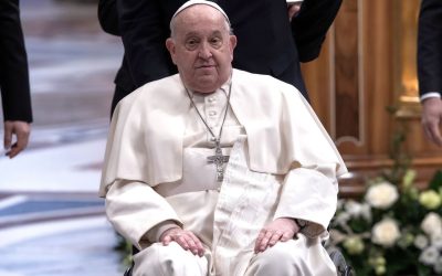 Papa Francesco “Si tende a parlare tanto ma ascoltare poco”