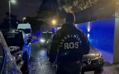 Camorra, 25 arresti per corruzione e voto di scambio