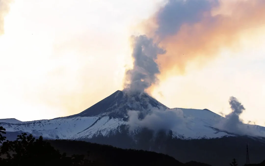 Eruzione dell’Etna, ripristinata la regolare attività di volo da e per Catania