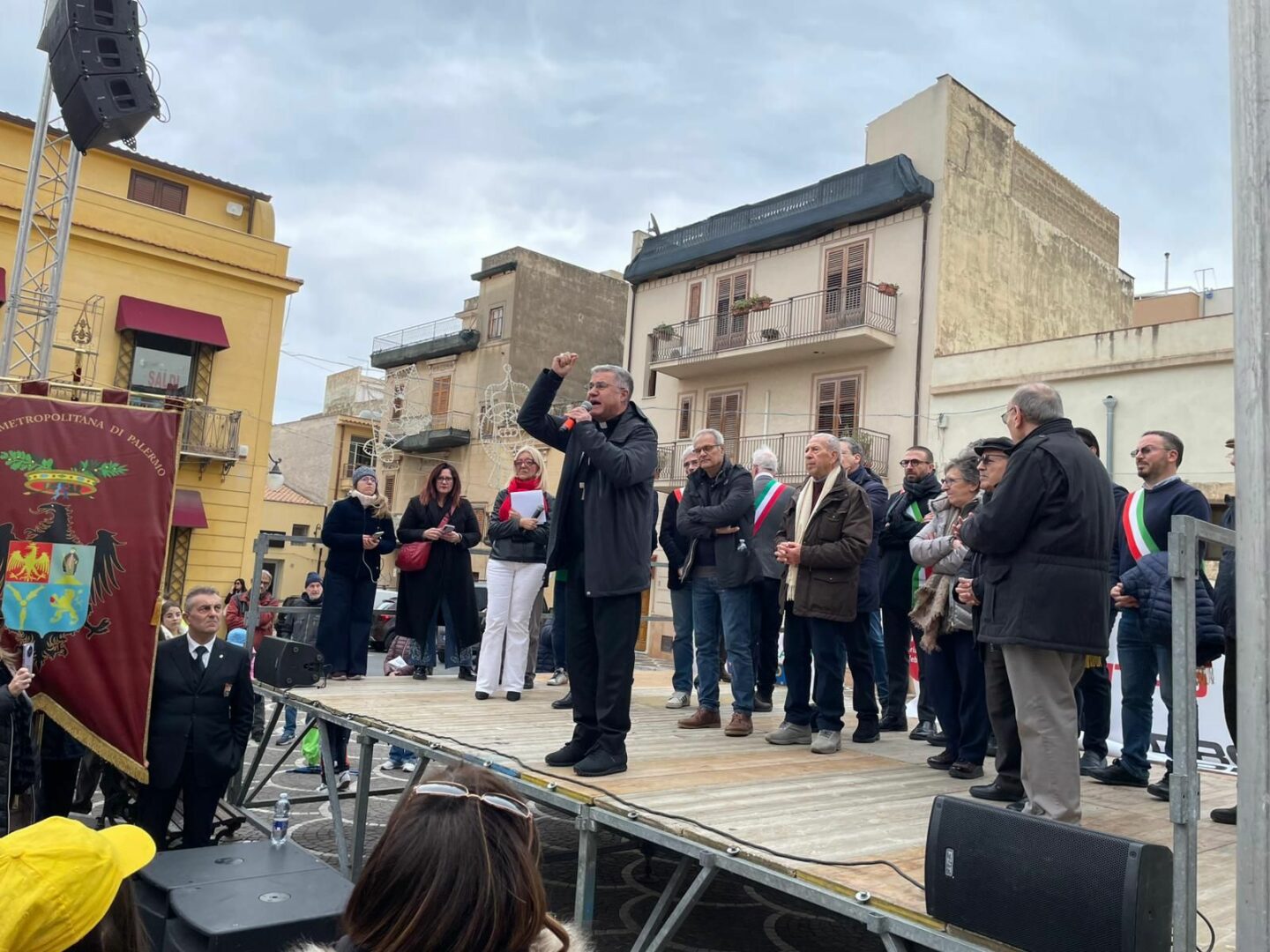Arcivescovo di Palermo ai giovani “Non alimentate industria della droga in mano alla mafia” Arcivescovo di Palermo ai giovani “Non alimentate industria della droga in mano alla mafia”