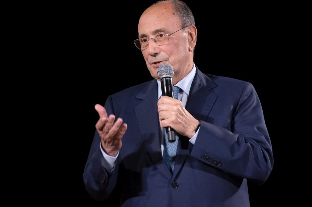 Schifani “Bene privatizzazione aeroporti Catania e Comiso, ora Palermo” Schifani “Bene privatizzazione aeroporti Catania e Comiso, ora Palermo”
