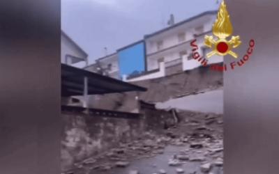 Maltempo nel messinese, 14 famiglie evacuate per una frana