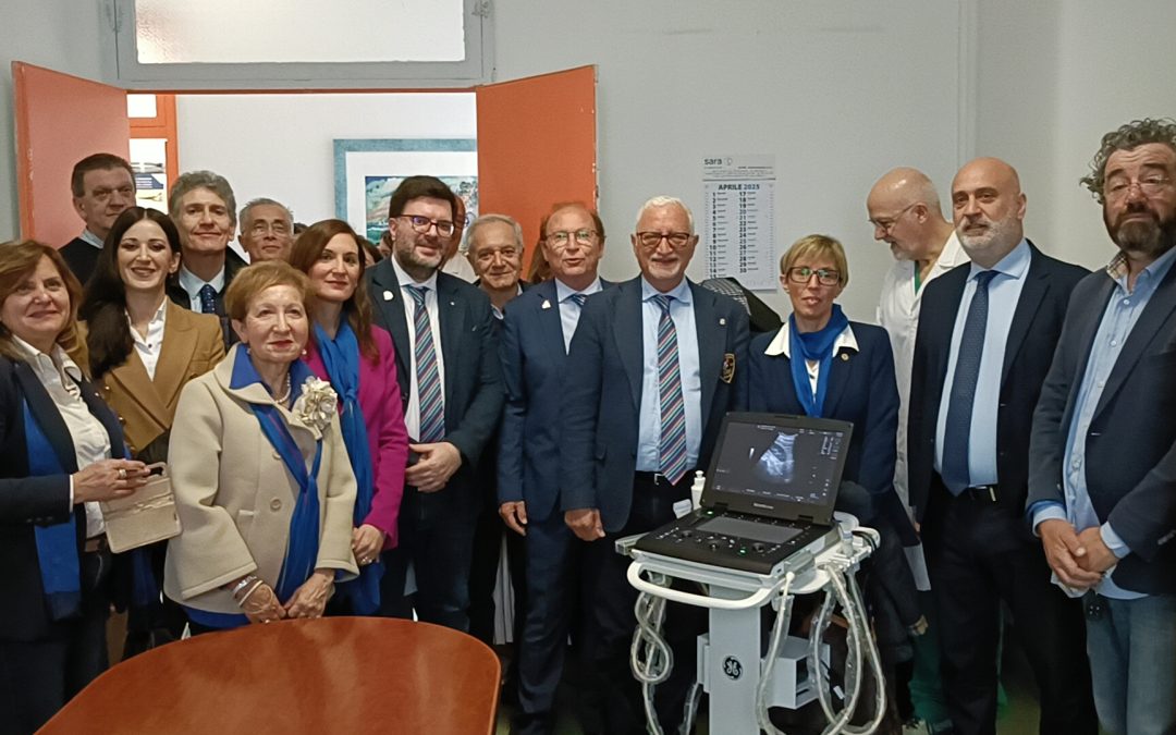 Siracusa, Rotary dona ecografo portatile a reparto Nefrologia e Dialisi dell’Ospedale Umberto I