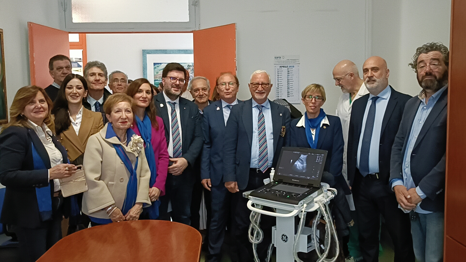 Siracusa, Rotary dona ecografo portatile a reparto Nefrologia e Dialisi dell’Ospedale Umberto I Siracusa, Rotary dona ecografo portatile a reparto Nefrologia e Dialisi dell’Ospedale Umberto I
