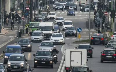 A giugno il mercato dell’auto in calo del 17,4% su base annua
