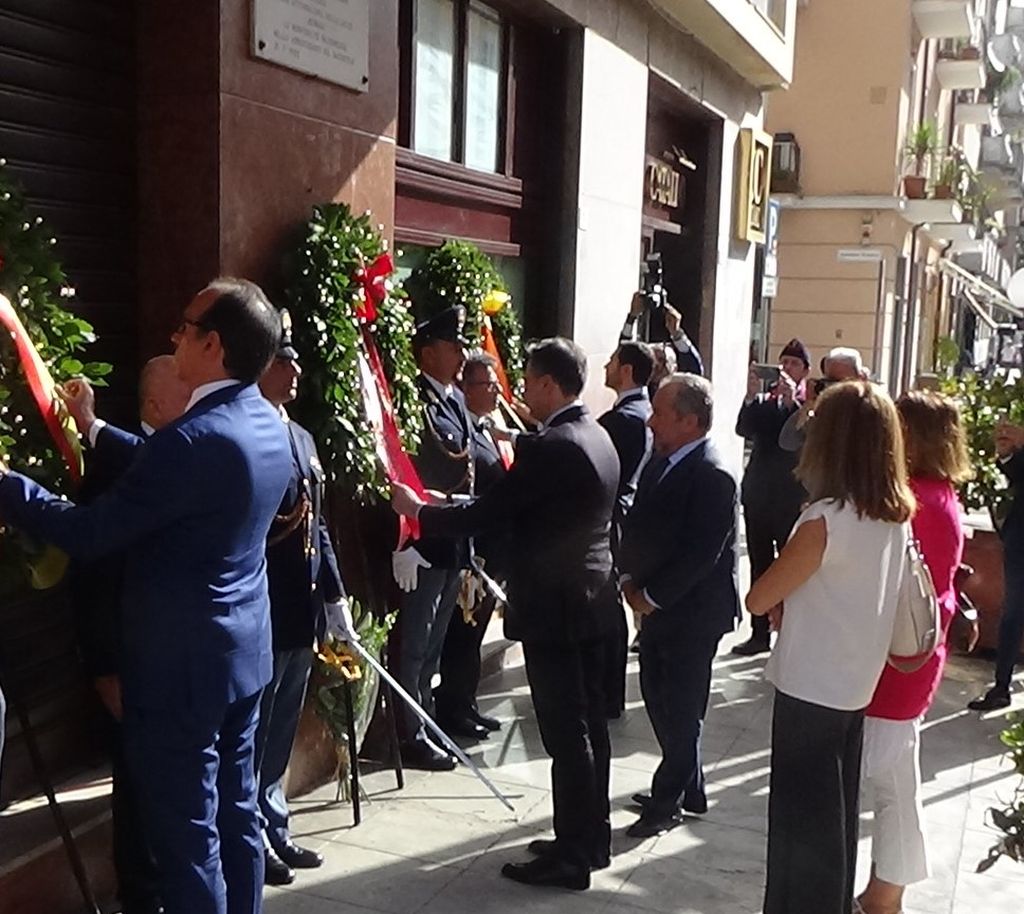 46 anni fa l’omicidio di Boris Giuliano per mano mafiosa, la commemorazione a Palermo 46 anni fa l’omicidio di Boris Giuliano per mano mafiosa, la commemorazione a Palermo