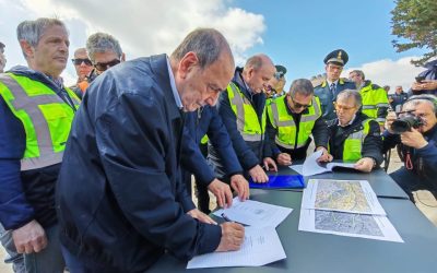 Frana Niscemi, Schifani consegna i lavori di rifacimento della Regia trazzera e i primi due alloggi per gli sfollati: “Atti concreti e veloci” / Video