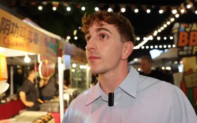 Cina, vlogger italiano alla scoperta della vita notturna a Shanghai