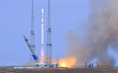 Cina, lanciati due nuovi satelliti nello spazio
