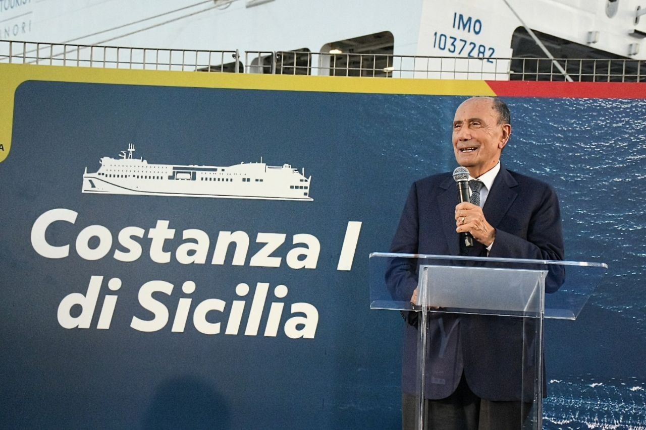 Inaugurato il traghetto Costanza I di Sicilia, Schifani “Rispettati gli impegni” / Video