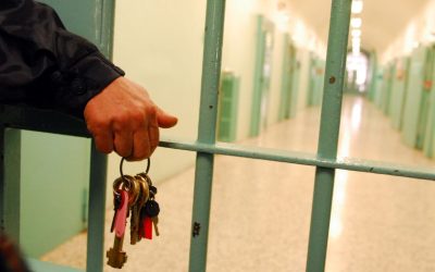 Guidava la banda dei kalashnikov dalla cella con lo smartphone, imposto il 41 bis a boss emergente di Palermo