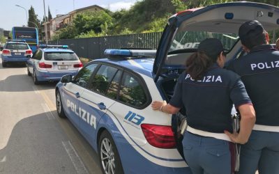 Enna, controlli straordinari della Polizia di Stato: 110 persone e 60 veicoli verificati